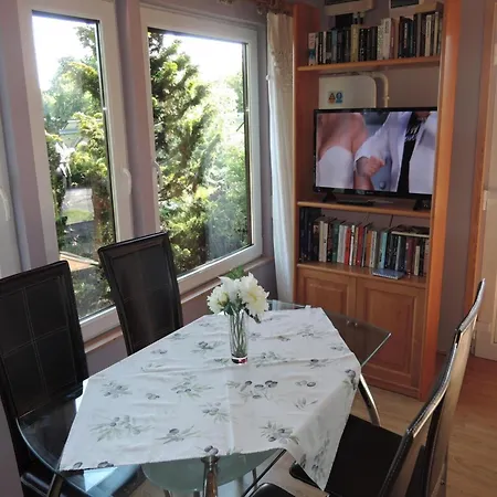 Holiday Home Kolczewo Near Baltic Sea Beach, Cleaning Included Prázdninový dům Kołczewo